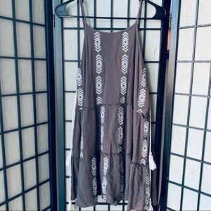 Entro Tiered Loose embroidered dress sz S